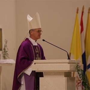 Homilija nadbiskupa Kutleše na misnom slavlju ispraćaja preminulog preč. Ivana Frkonje